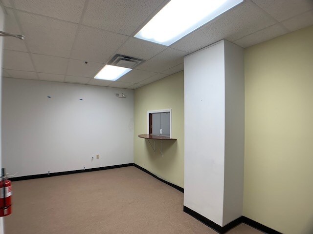 More Photos Of 1440 How Ln, North Brunswick Office For Lease