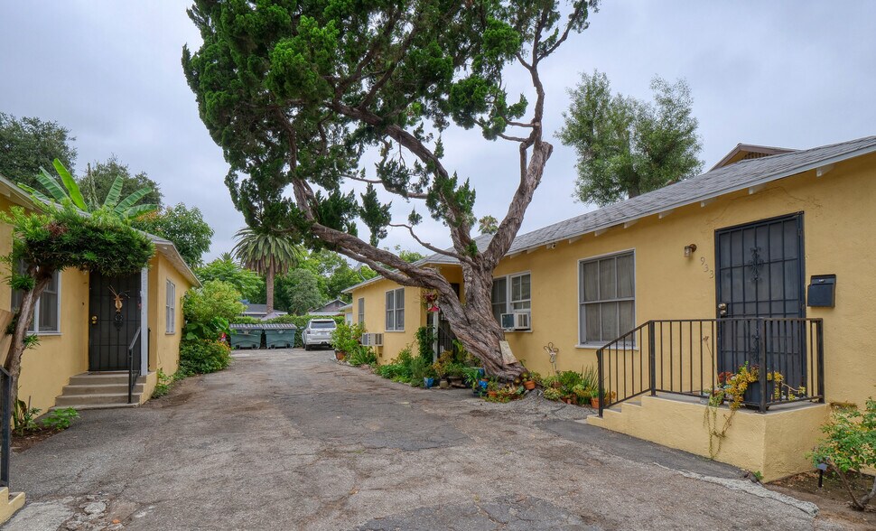 More Photos Of , Pasadena Multifamily For Sale