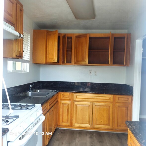More Photos Of 6736-6740 Kelly St, San Diego Apartments For Sale