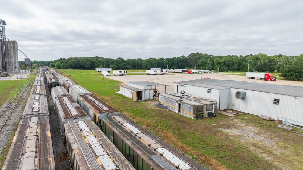 More Photos Of 565 Thomas St, Camilla Industrial For Sale