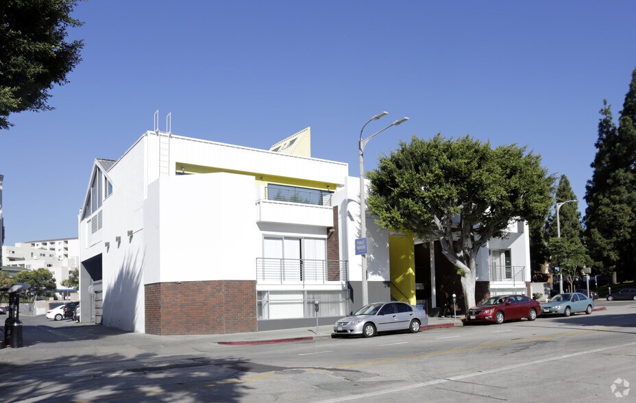 More Photos Of 911 Broxton Ave, Los Angeles Medical For Sale