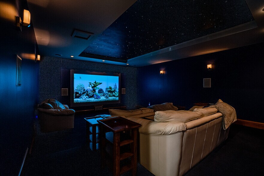 More Photos Of 3450 Esperanza Rd, Keuka Park Specialty For Sale