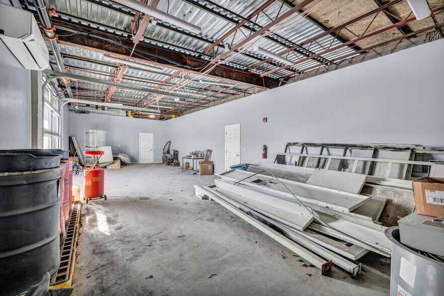 More Photos Of 1025 E Fifth Ave, Columbus Warehouse For Lease