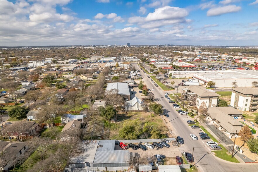 More Photos Of 301 Ferguson Dr, Austin Land For Sale