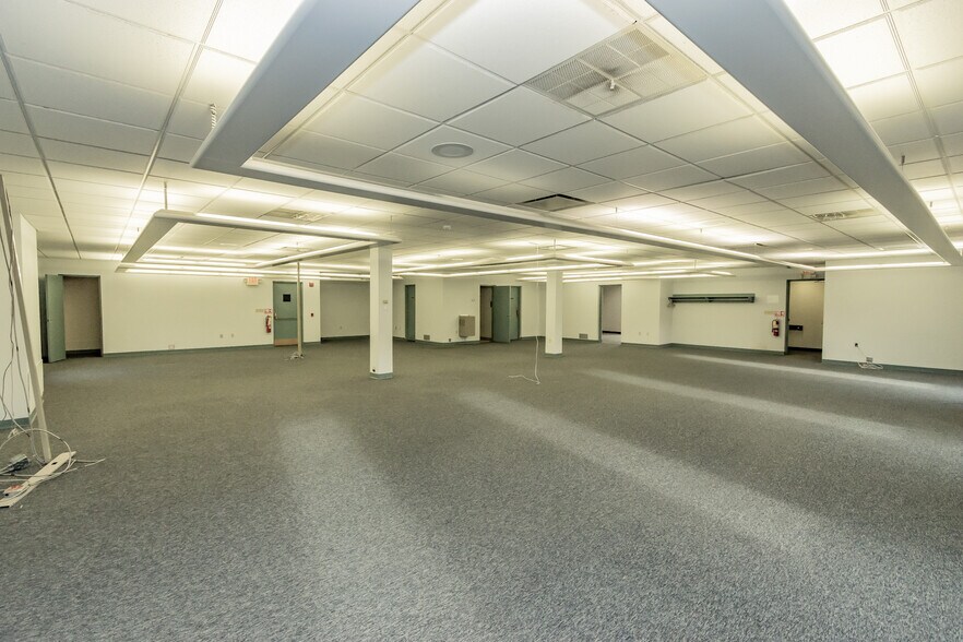 More Photos Of 201 N Jefferson St, Kittanning Medical For Sale