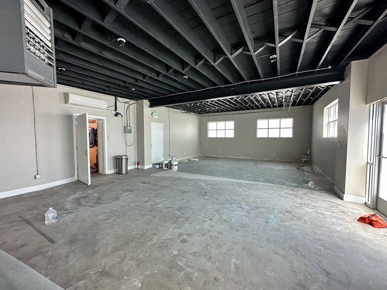 More Photos Of 1100 W 38th Ave, Denver Medical For Lease