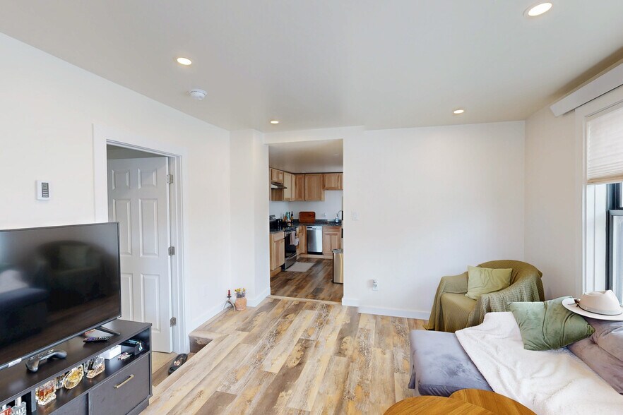 More Photos Of 110 S Willow St, Jackson Apartments For Sale