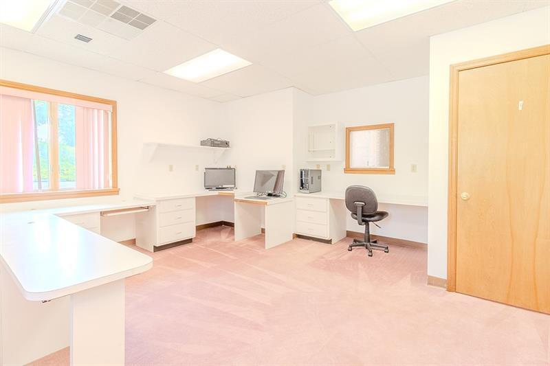 More Photos Of 1027 W Main St, Mount Pleasant Medical For Sale