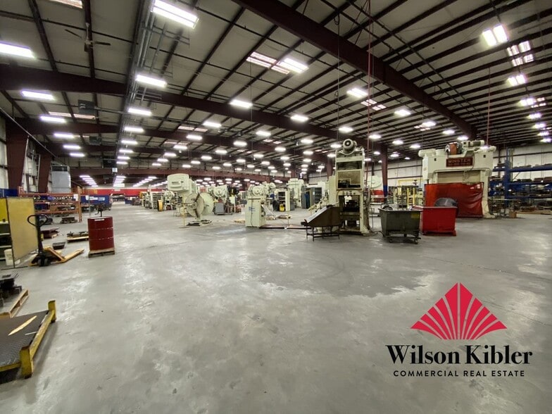 More Photos Of 1020 2nd Ave, Columbia Warehouse For Lease