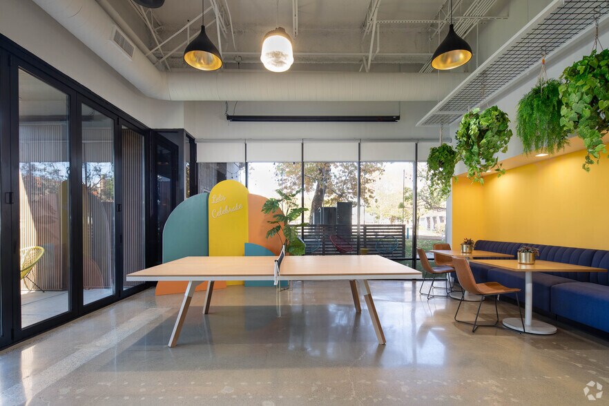 More Photos Of 18952 MacArthur Blvd, Irvine Office For Sale