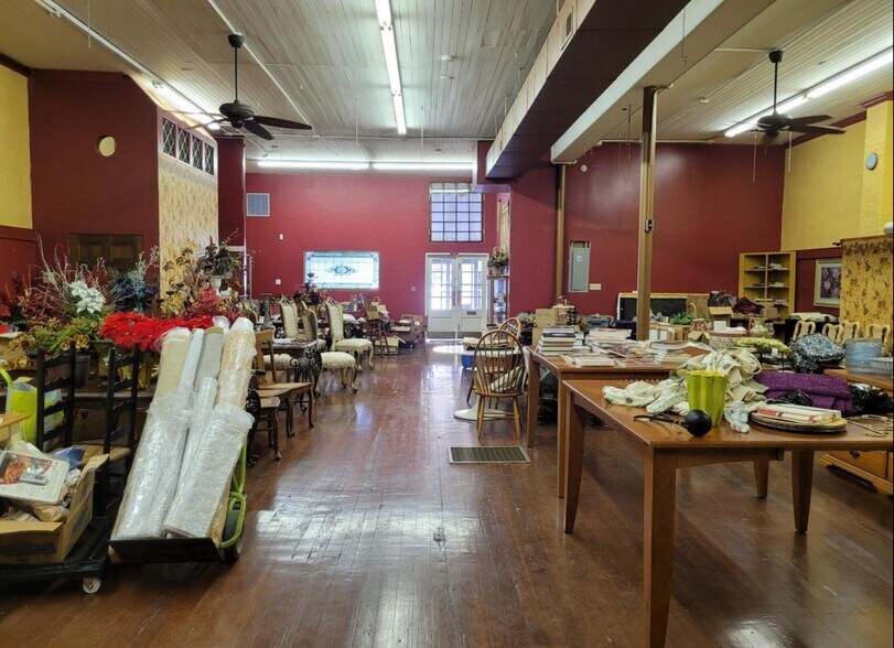 More Photos Of 11-19 N Main St, Honea Path Storefront Retail Office For Sale