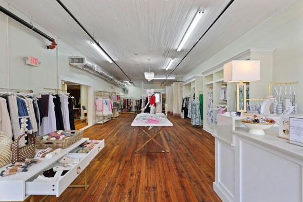 More Photos Of 317 W Broughton St, Savannah Storefront Retail Office For Lease