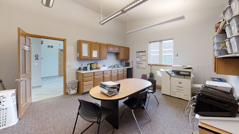 More Photos Of 112-118 S Main St, Medford Office For Sale