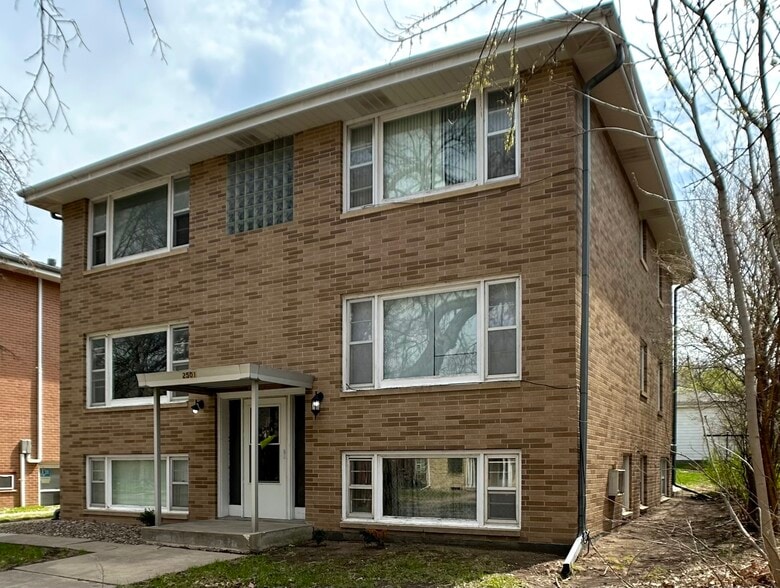 More Photos Of 2501 A St, Lincoln Apartments For Sale