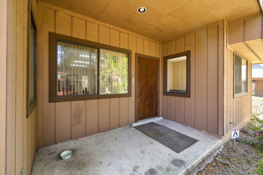 More Photos Of 943 Cesery Blvd, Jacksonville Medical For Sale