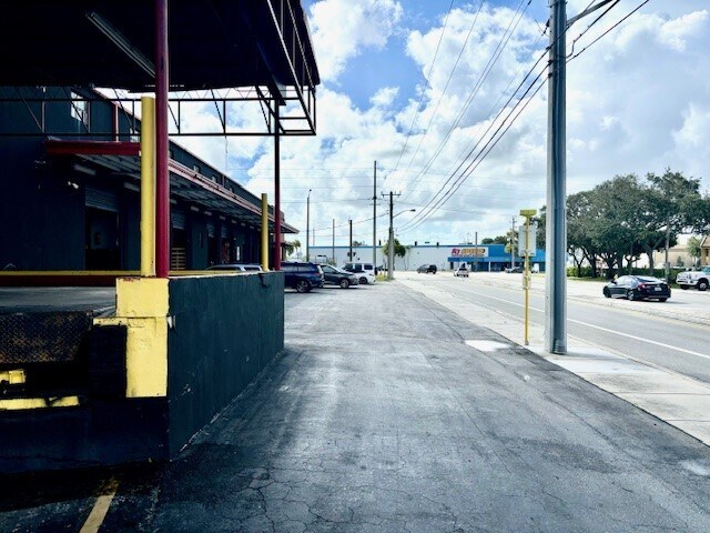 More Photos Of 5950 Angler's Ave, Dania Beach Warehouse For Lease