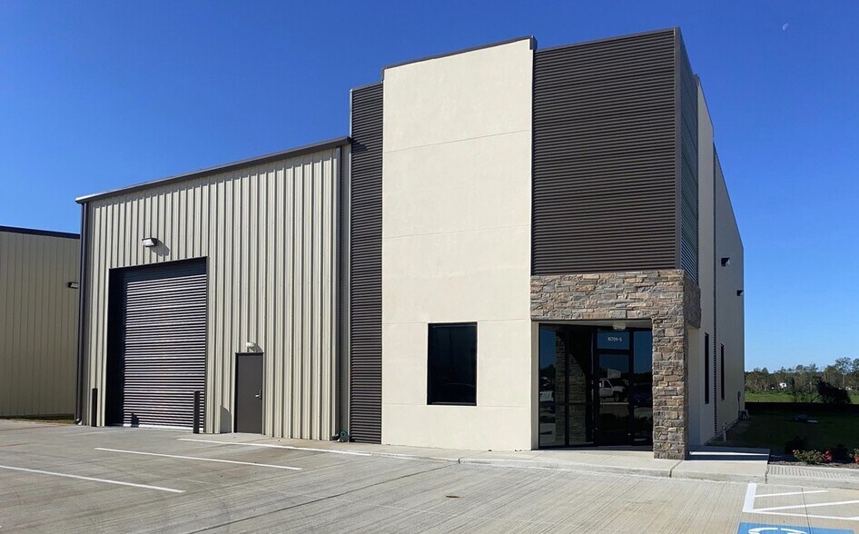 Primary Photo Of 16709 Telge Rd, Cypress Warehouse For Lease