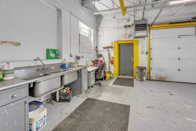 More Photos Of 13920 E 9 Mile Rd, Warren Warehouse For Lease