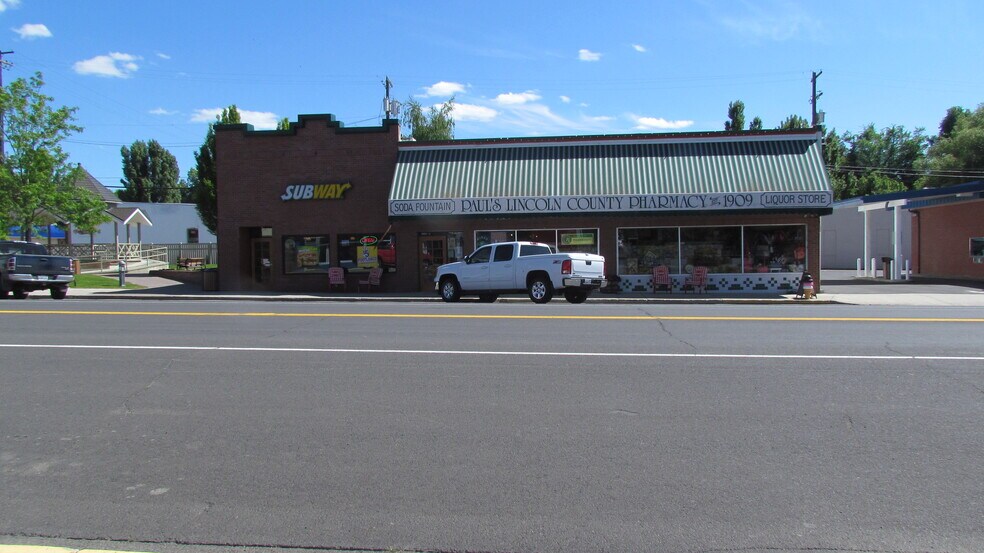More Photos Of 621 Morgan St, Davenport Storefront For Sale