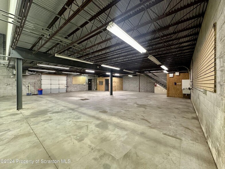 More Photos Of 624 Fellows St, Scranton Office For Lease