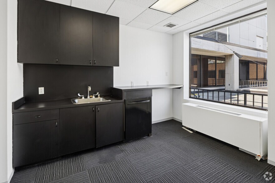 More Photos Of 1627 K St NW, Washington Office For Sale