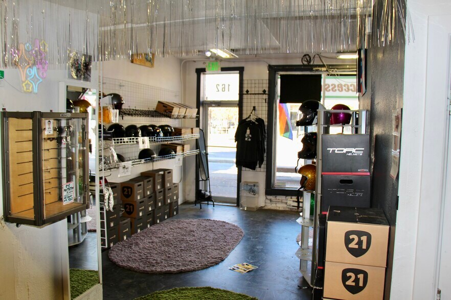 More Photos Of 154-160 S Broadway, Denver Storefront For Lease