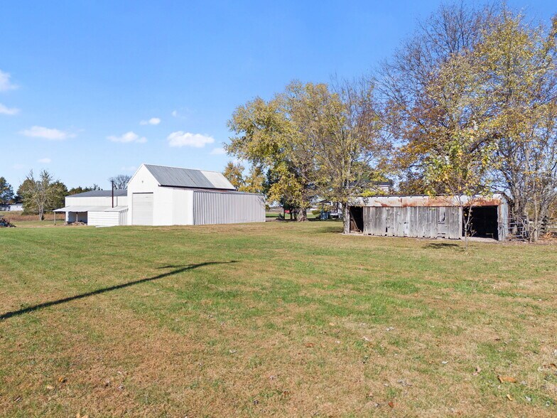 More Photos Of 29560 Reames Ln, Jonesburg Industrial For Sale