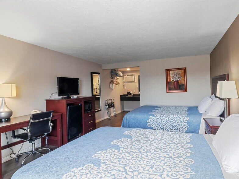 More Photos Of 175 E Center St, Panguitch Hotel For Sale