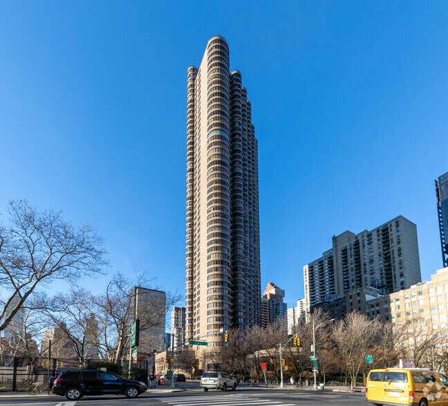 More Photos Of 345 E 37th St, New York Multifamily For Sale