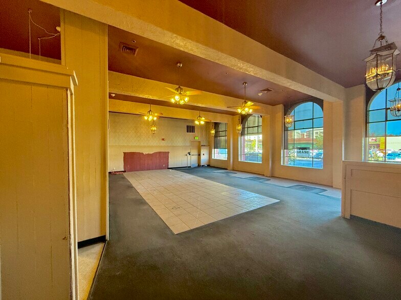 More Photos Of 1590 California St, Redding Apartments For Lease