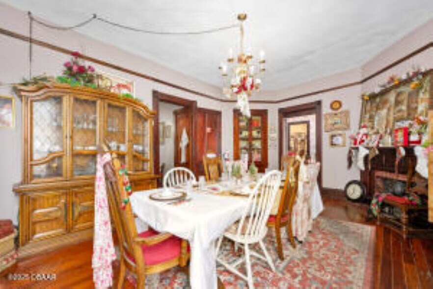 More Photos Of 228 W Howry Ave, Deland Storefront Retail Office For Sale