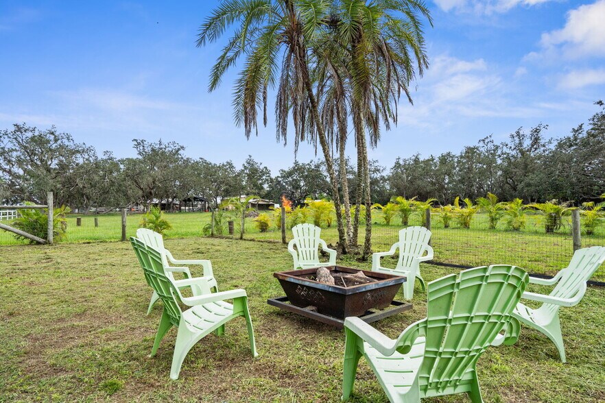 More Photos Of 22226 Sr 64, Bradenton Specialty For Sale