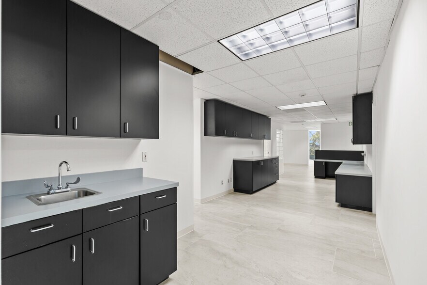 More Photos Of 3003 4th Ave, San Diego Medical For Lease