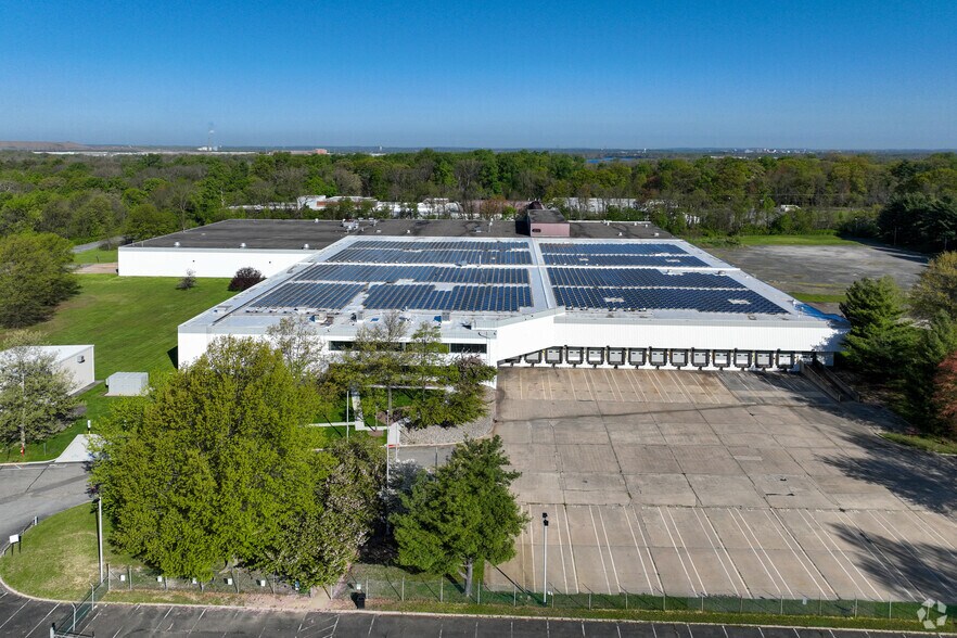 Primary Photo Of 201 Elizabeth St, Bordentown Warehouse For Lease