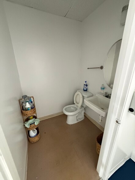 More Photos Of 1015-1019 SE 17th St, Fort Lauderdale Freestanding For Lease