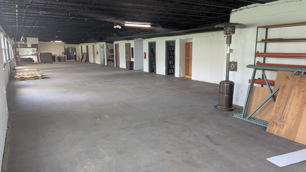 More Photos Of 7820 Reading Rd, Cincinnati Warehouse For Lease