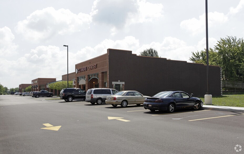 More Photos Of 11925-11981 W 143rd St, Orland Park Unknown For Lease