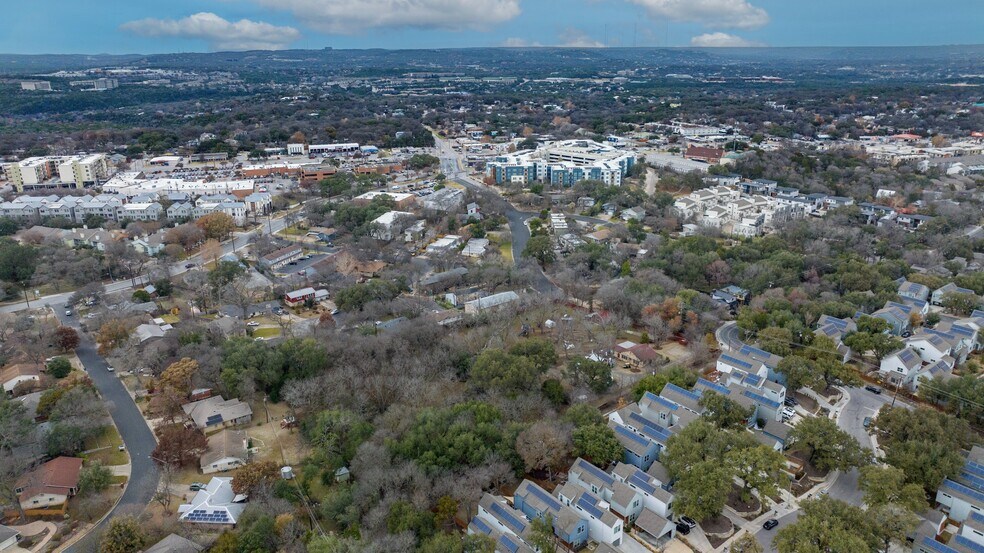More Photos Of 1911 Lightsey Rd, Austin Apartments For Sale