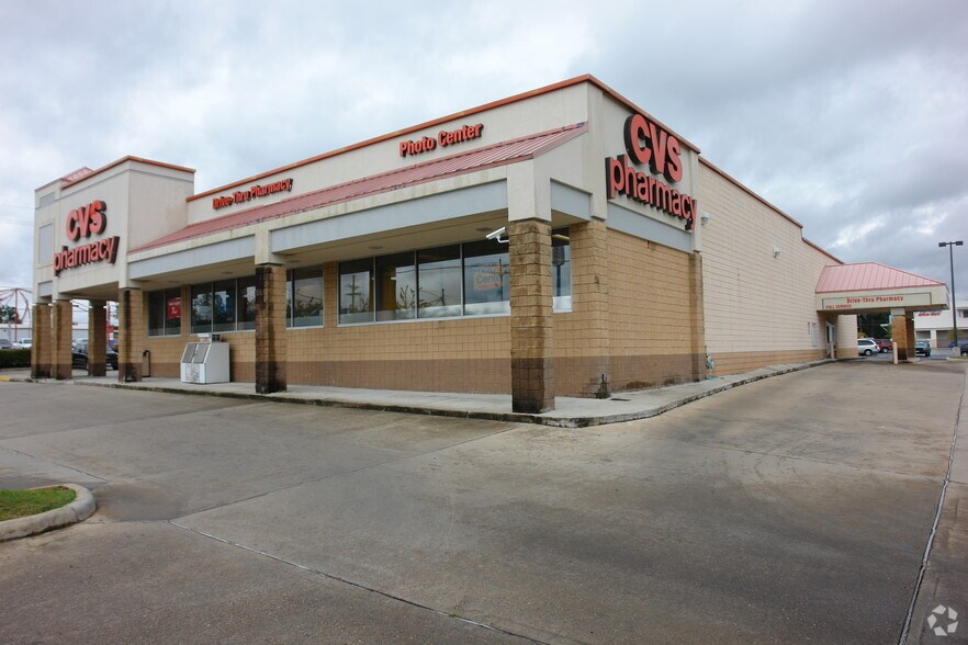More Photos Of 2110 N Frazier St, Conroe Drugstore For Lease