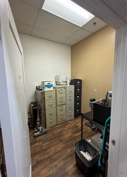 More Photos Of 1300 E Plumb Ln, Reno General Retail For Lease