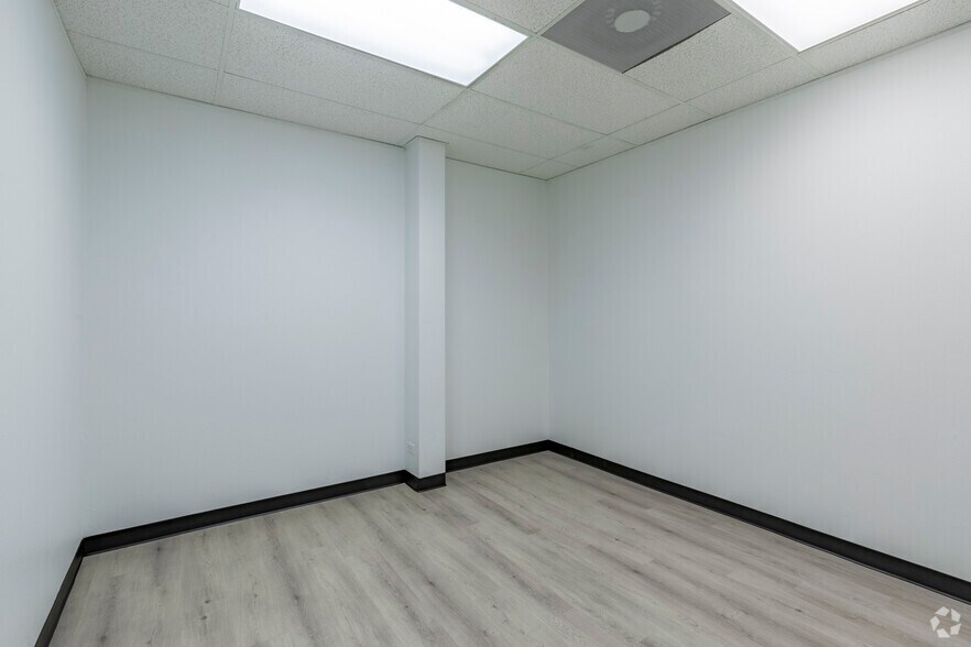 More Photos Of 6836 San Pedro Ave, San Antonio Office For Lease