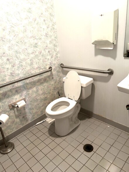 More Photos Of 901-911 N Central Ave, Kissimmee Medical For Lease