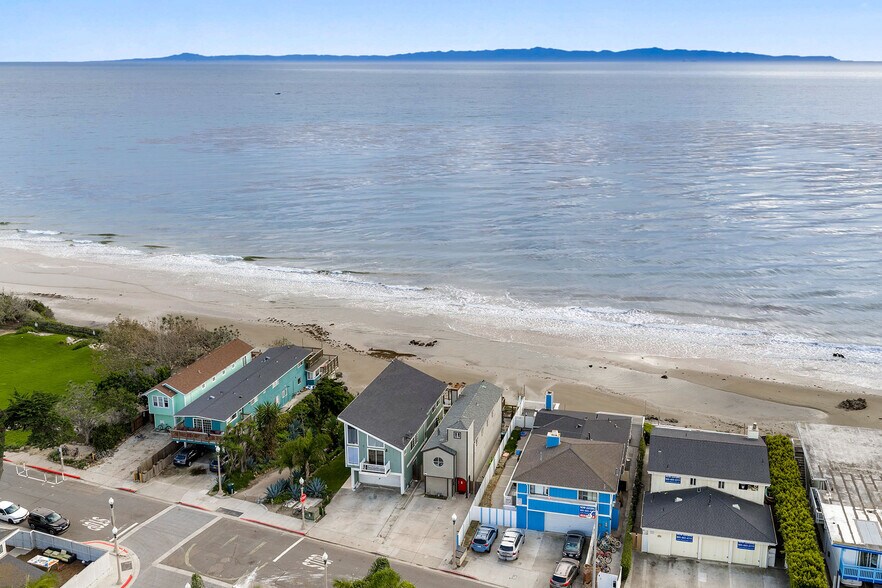 More Photos Of 6553 Del Playa Dr, Goleta Apartments For Sale