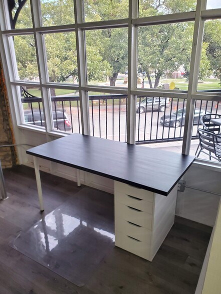 More Photos Of 204 S Austin St, Seguin Restaurant For Sale