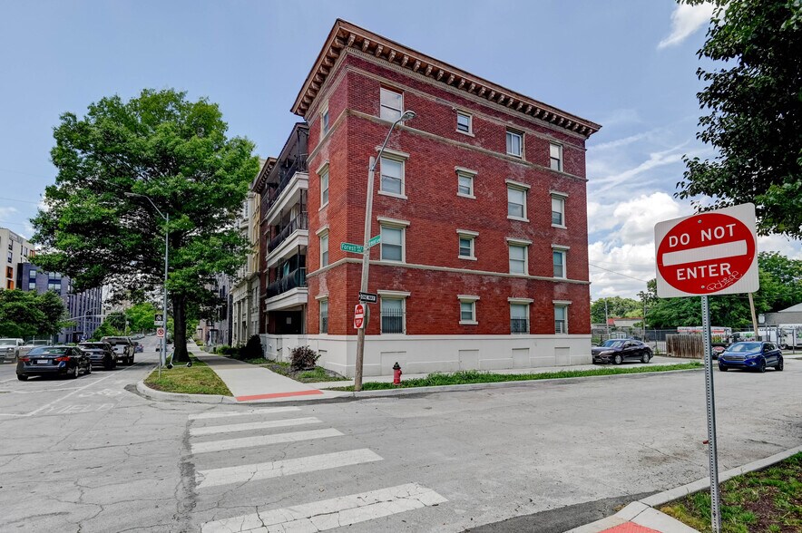 More Photos Of 1114 E Armour Blvd, Kansas City Apartments For Sale