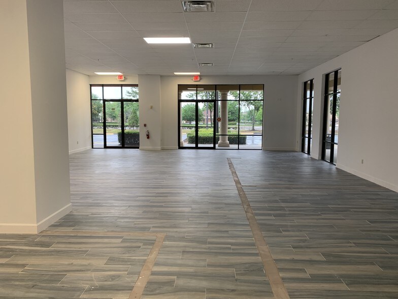 More Photos Of 4300 S Highway 27, Clermont Storefront Retail Office For Lease
