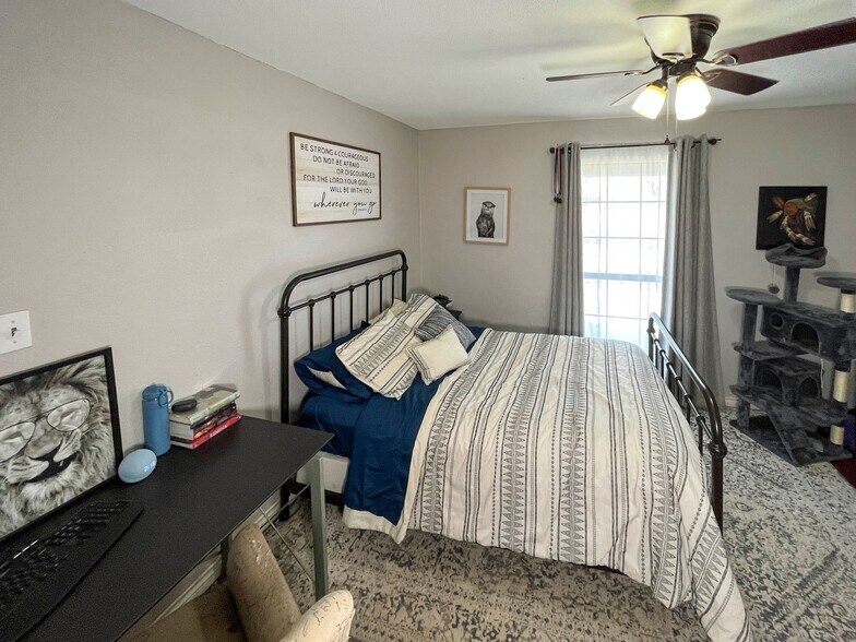 More Photos Of 11001 S State Highway 95, Taylor Land For Sale