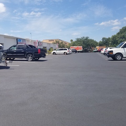 More Photos Of 1850-1890 University Pky, Sarasota Warehouse For Lease