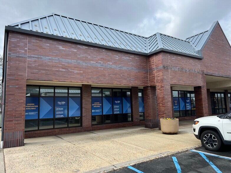 More Photos Of 400-470 US Highway 202/206 Dr, Bedminster Unknown For Lease