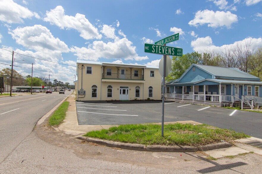 More Photos Of 815 Andrew Jackson Way NE, Huntsville Restaurant For Lease